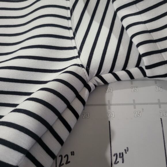 Abercrombie & Fitch Striped Crew Neck Sweater - Black and White - Picture 9 of 10